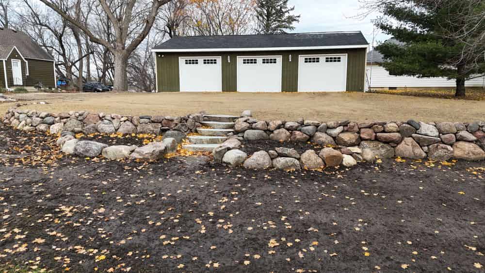 Retaining & Boulder Walls image